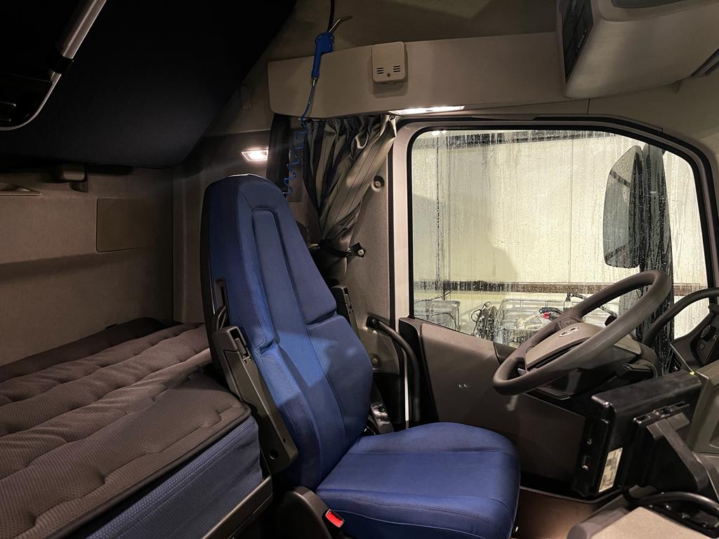 Heintz transports investit pour le confort et la sécurité de nos conducteurs grâce à l’acquisition de nos nouveaux véhicules Volvo.
